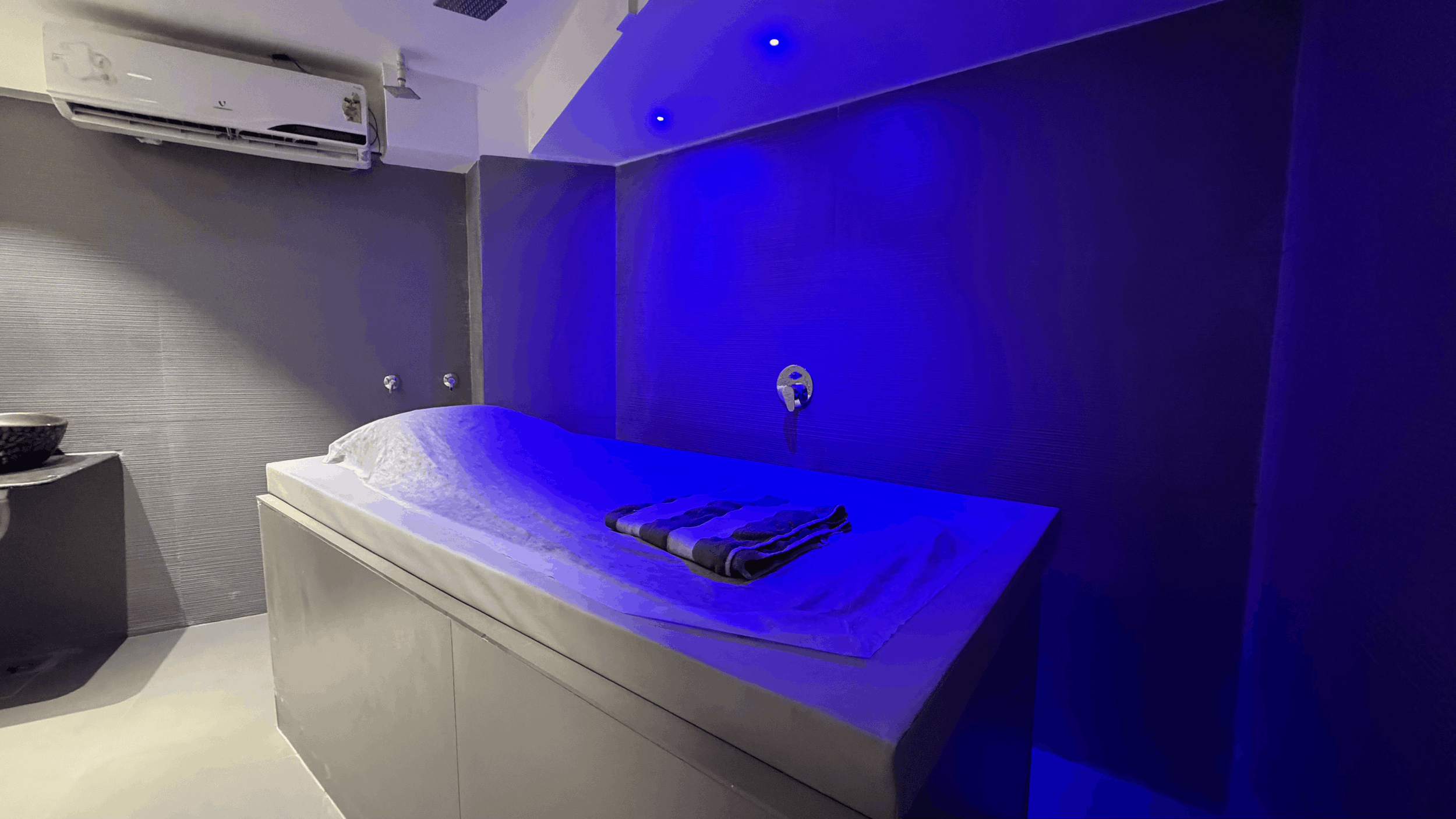 Swedish massage session